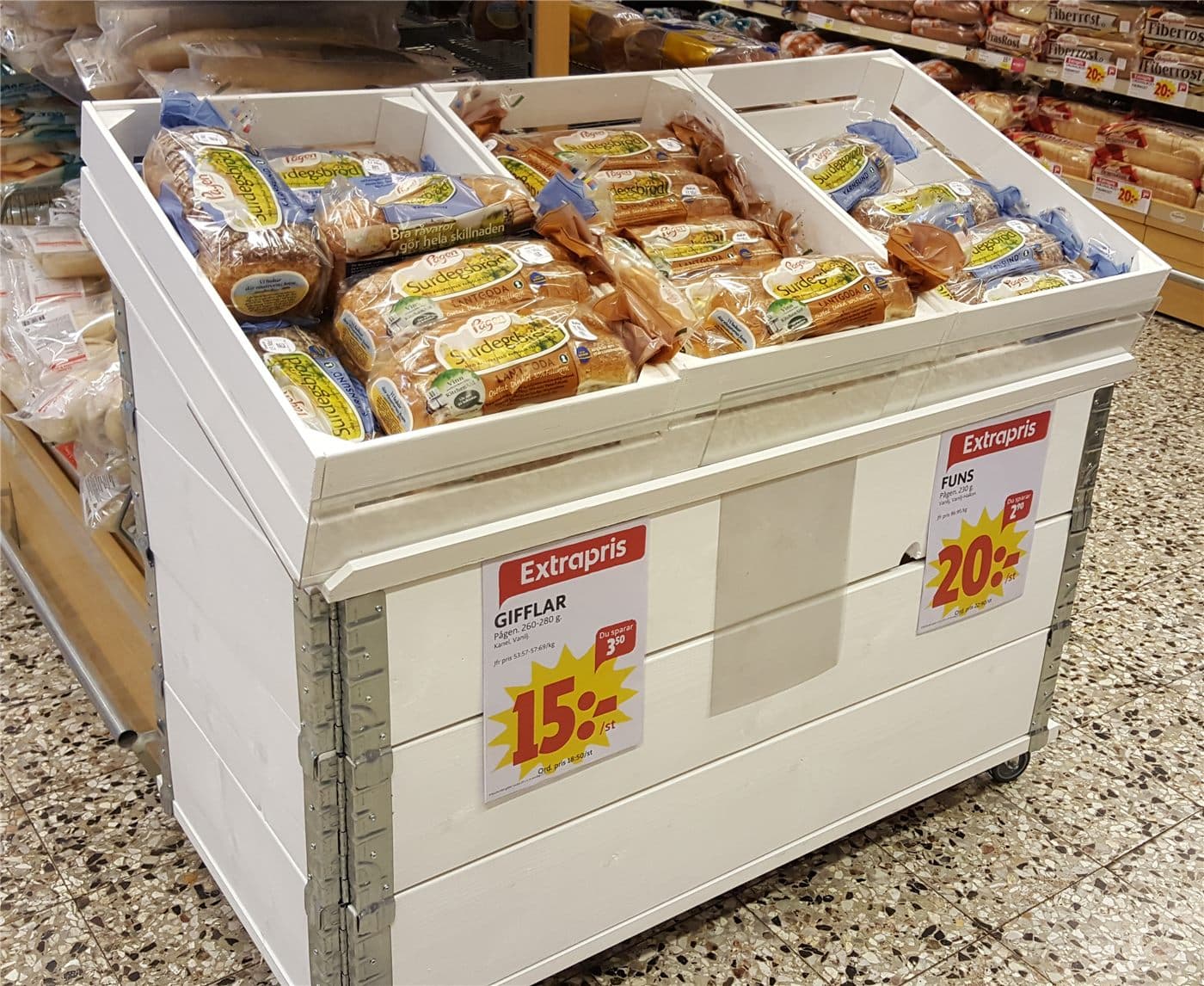 Lutad 60x120cm komplett, Färg – Varuexponering från Butiksprofil