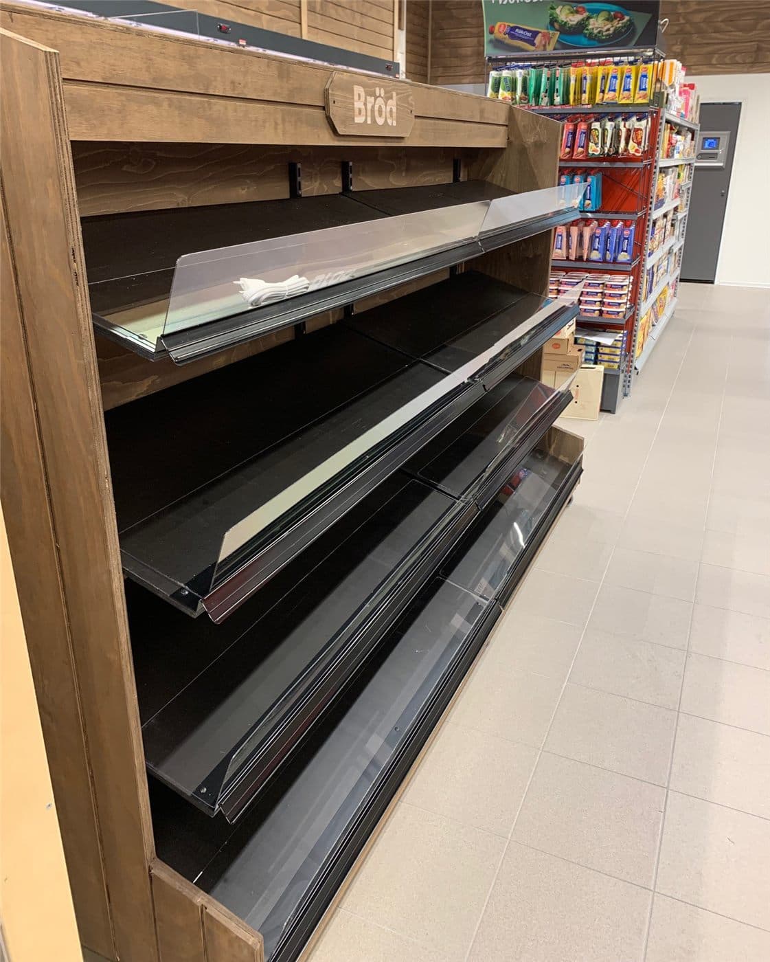 Brödexponering Panel vägg, 90x200x60cm – Varuexponering från Butiksprofil