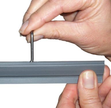 Krok metall 100 st/frp – Skyltmaterial från Butiksprofil