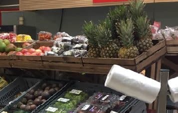 Överhylla lutande formplyfa 120x40cm – Varuexponering från Butiksprofil