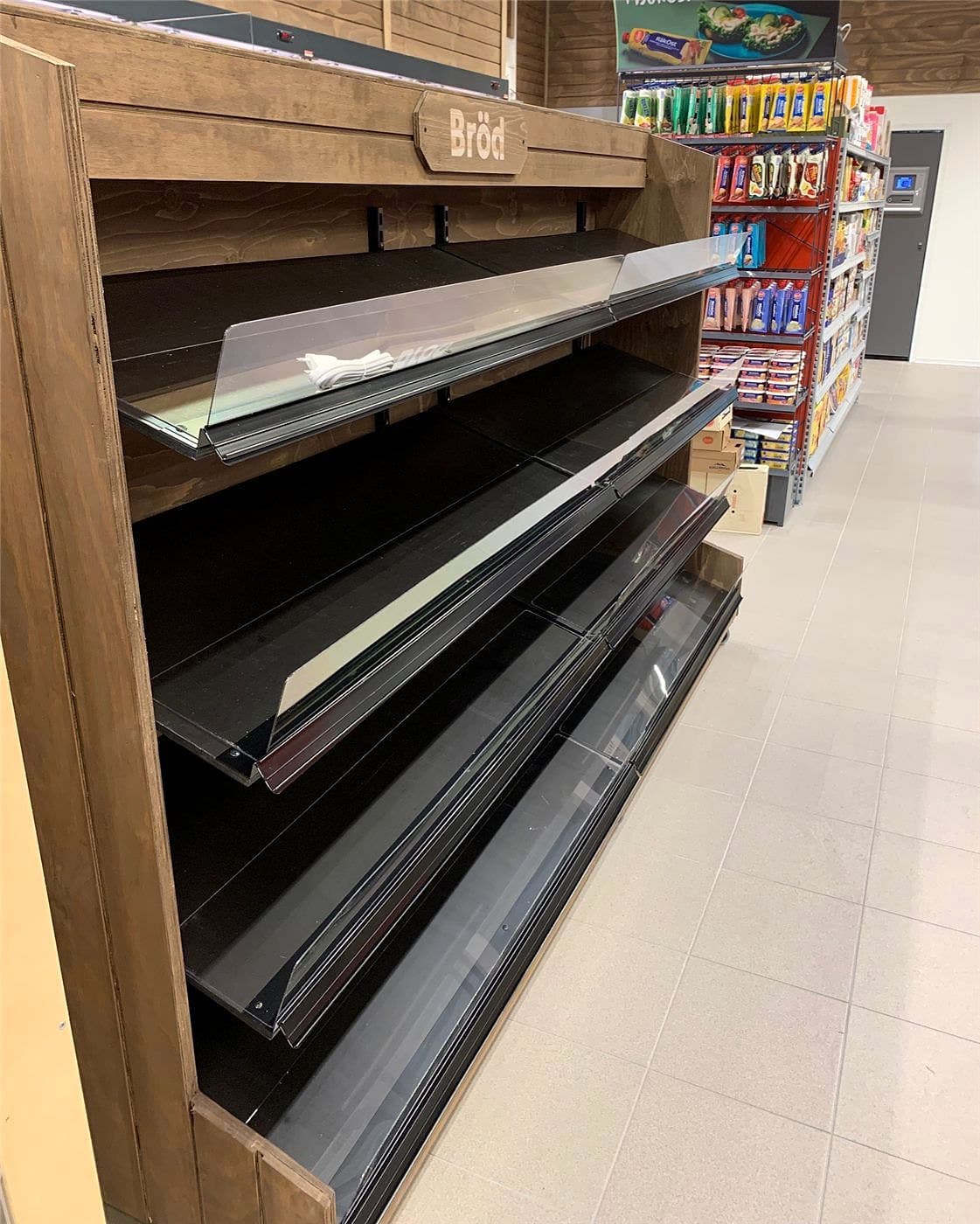 Brödexponering Panel vägg, 90x200x60cm – Varuexponering från Butiksprofil